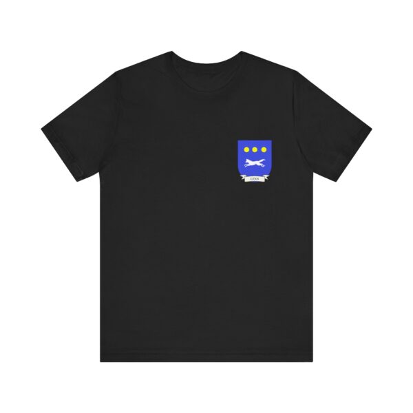 Lynn Family Coat of Arms T-Shirt - Image 6