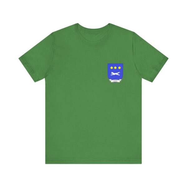 Lynn Family Coat of Arms T-Shirt - Image 4